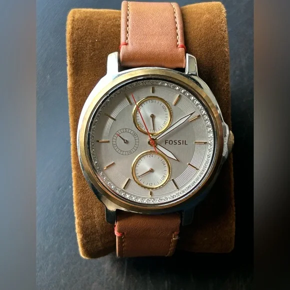 Fossil Silver and Tan Leather Watch Amazon.com: Fossil Men main image 4
